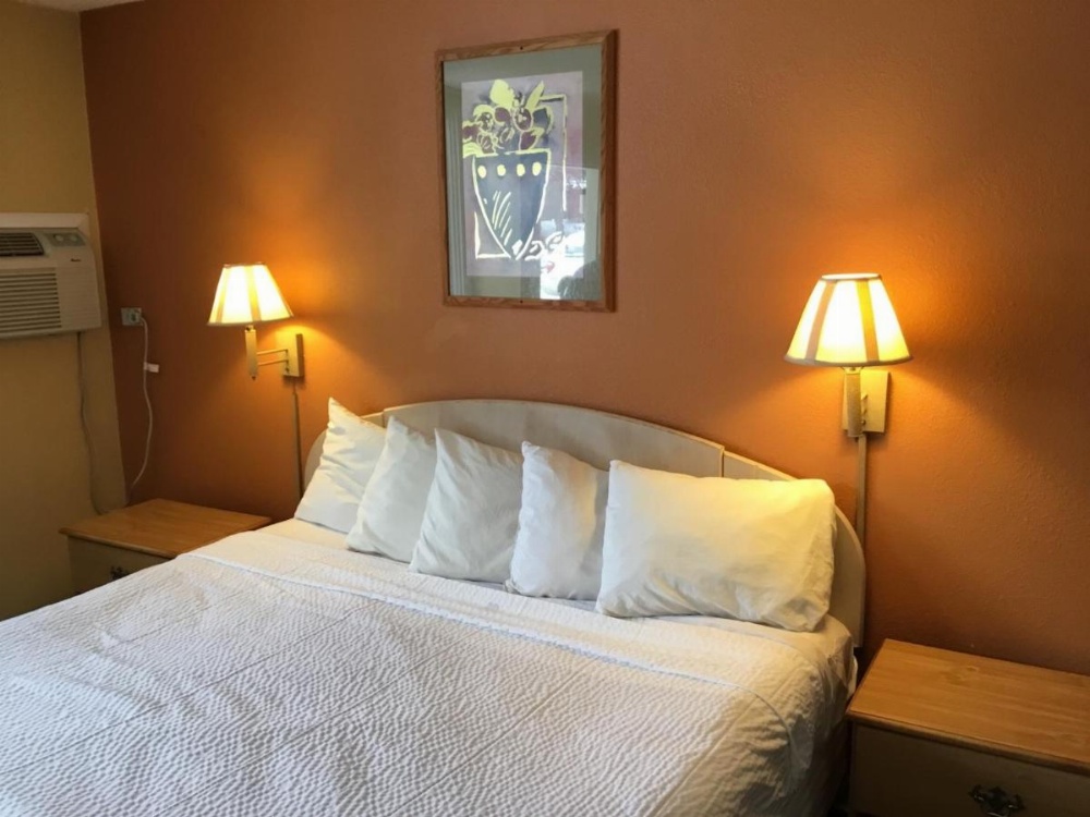 Room image 5