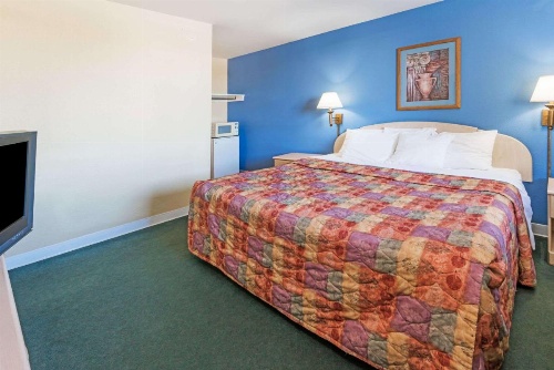 Days Inn by Wyndham Henrietta/Rochester Area image 6